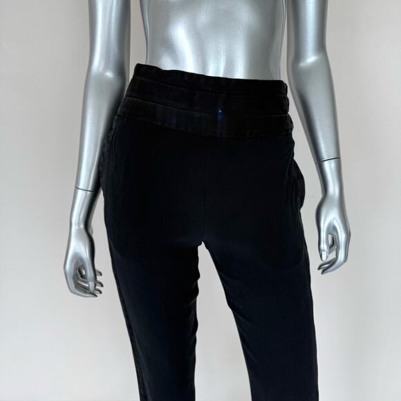 Tom Ford women silk material pants size 38 IT or 6 US Authentic - Picture 2 of 10